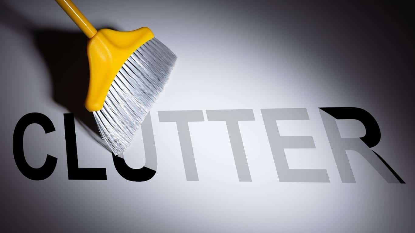 Broom on a "clutter" sign