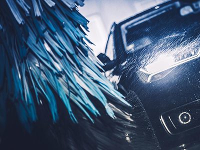 Car washing a black car