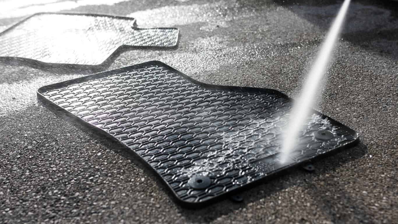 Washing car mats with pressure washer